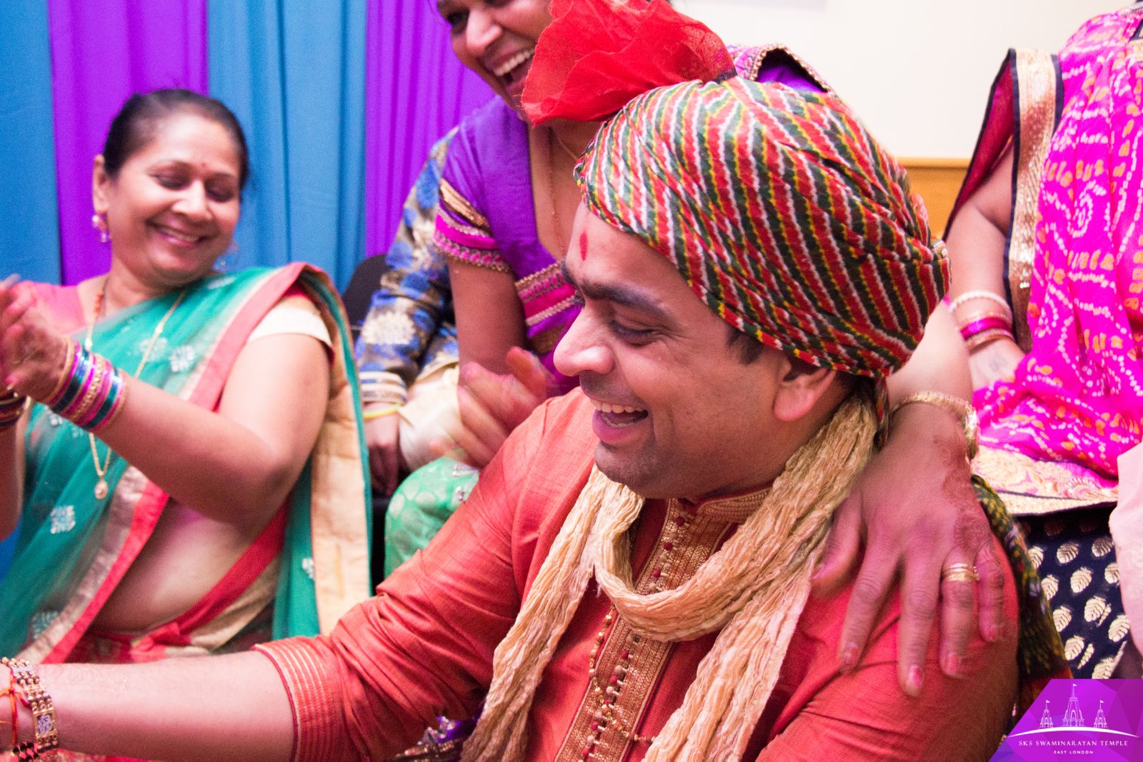 ©1987-2017 SKS Swaminarayan Temple East London